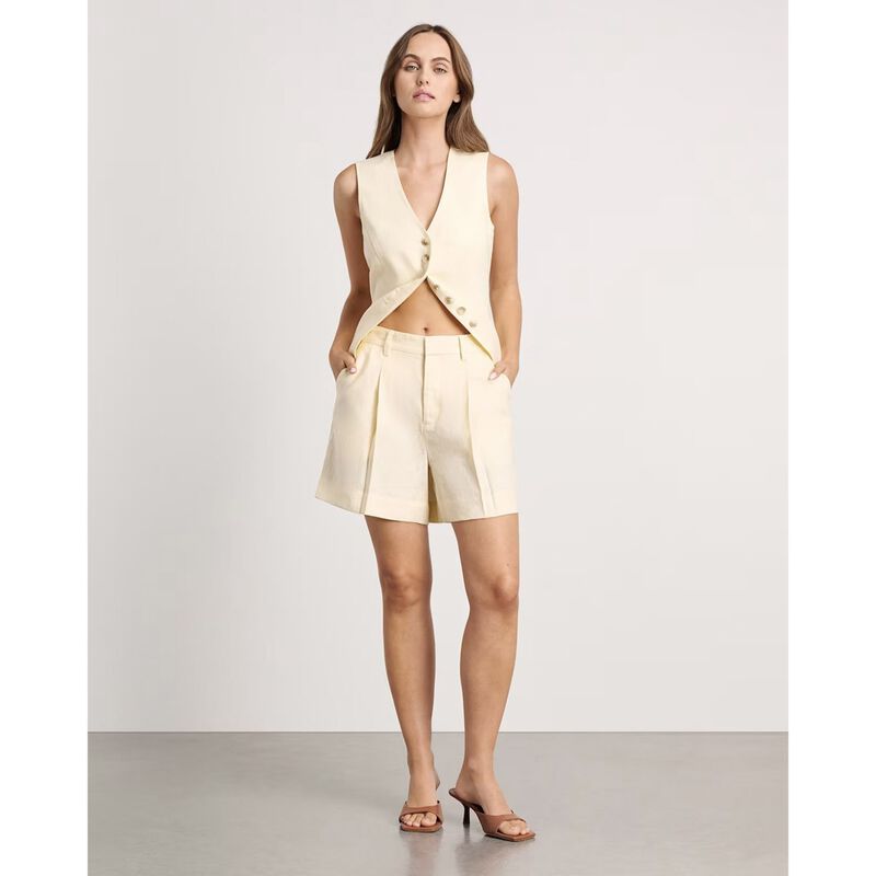 JAG Kayla Linen Pleat Short image number 3